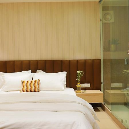 Hotel 16 Delhi  Bagian luar foto