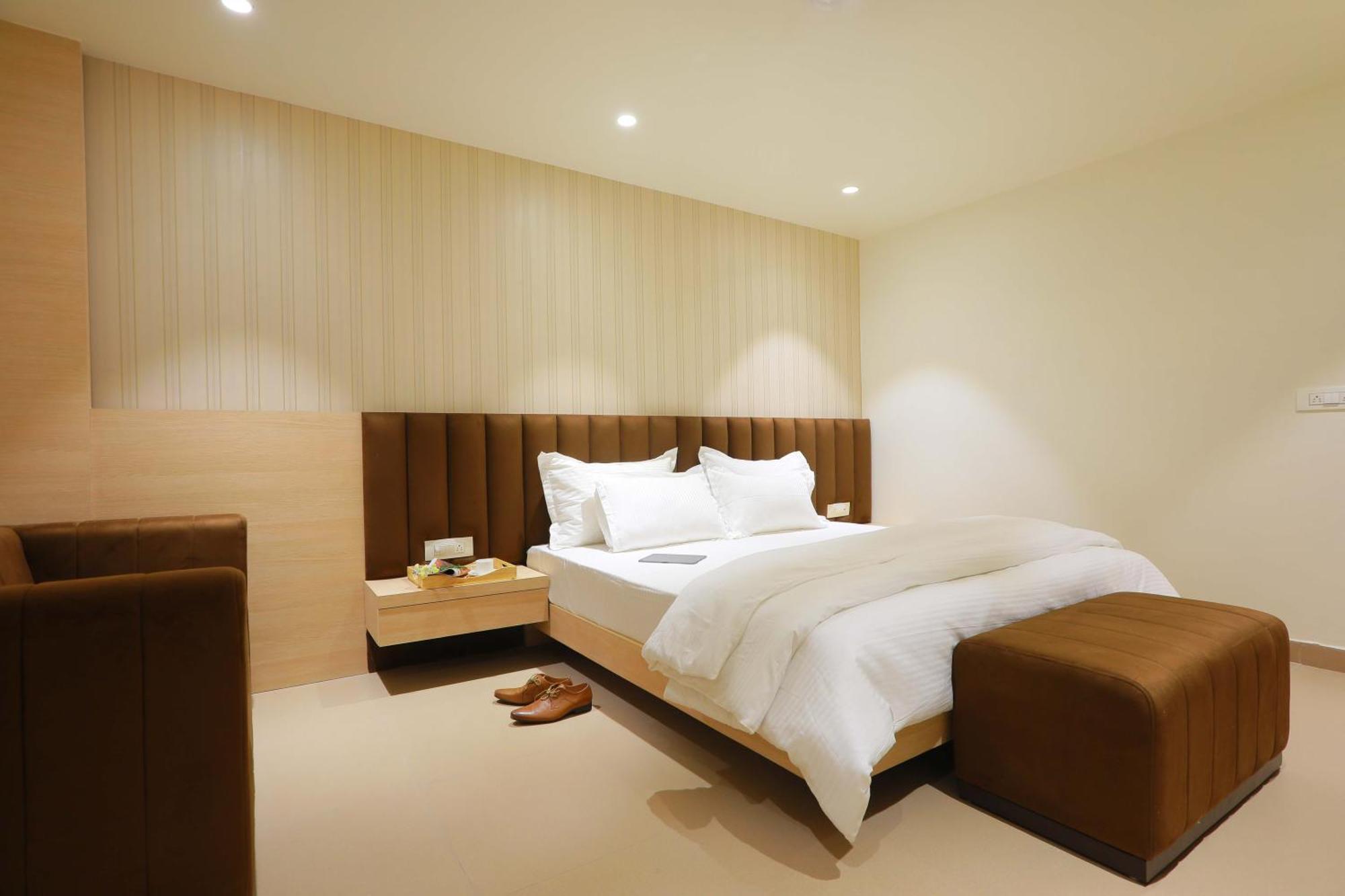 Hotel 16 Delhi  Bagian luar foto