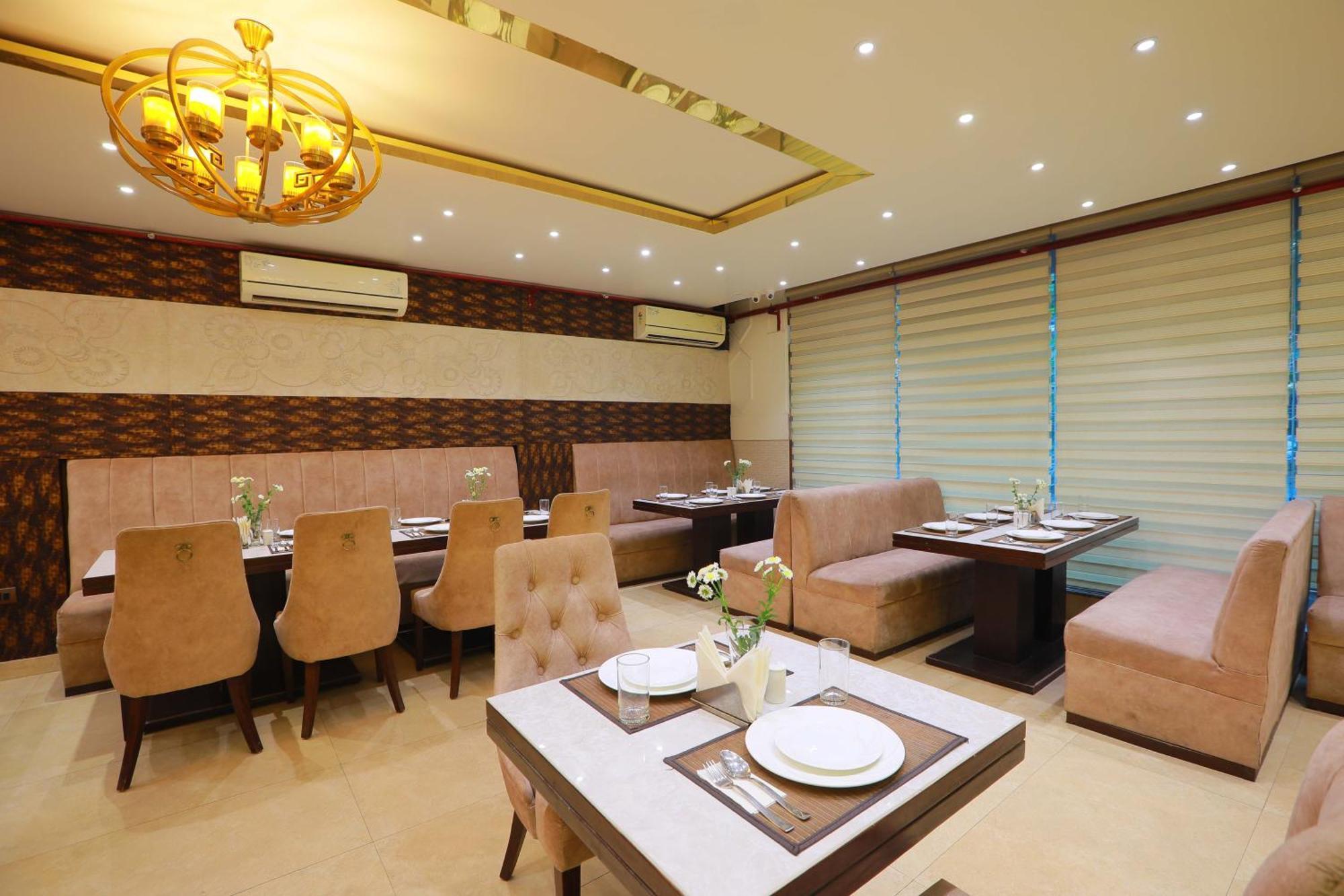 Hotel 16 Delhi  Bagian luar foto